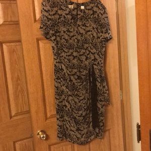 Dana Buchman front .wrap dress
